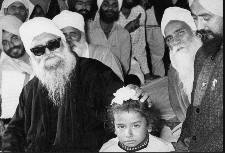 gurbakshish singh संत ईशर सिंह जी बालक गुरबख्शीश सिंह(सुलेमान प्रेत) के साथ